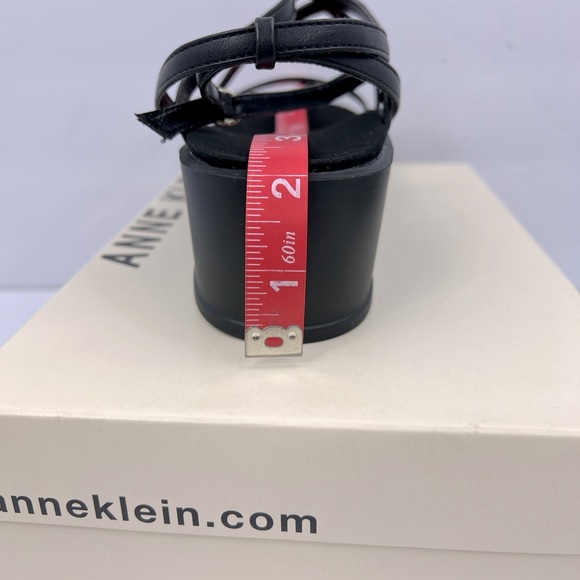 ANNE KLEIN BLACK PLATFORM STRAP SANDALS, INSOLE IS SUPER CUSHIONY, SIZE 9.5M - Picture 10 of 16